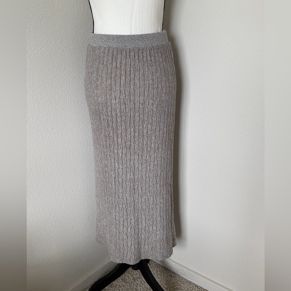 Zara Taupe Ribbed Maxi Skirt